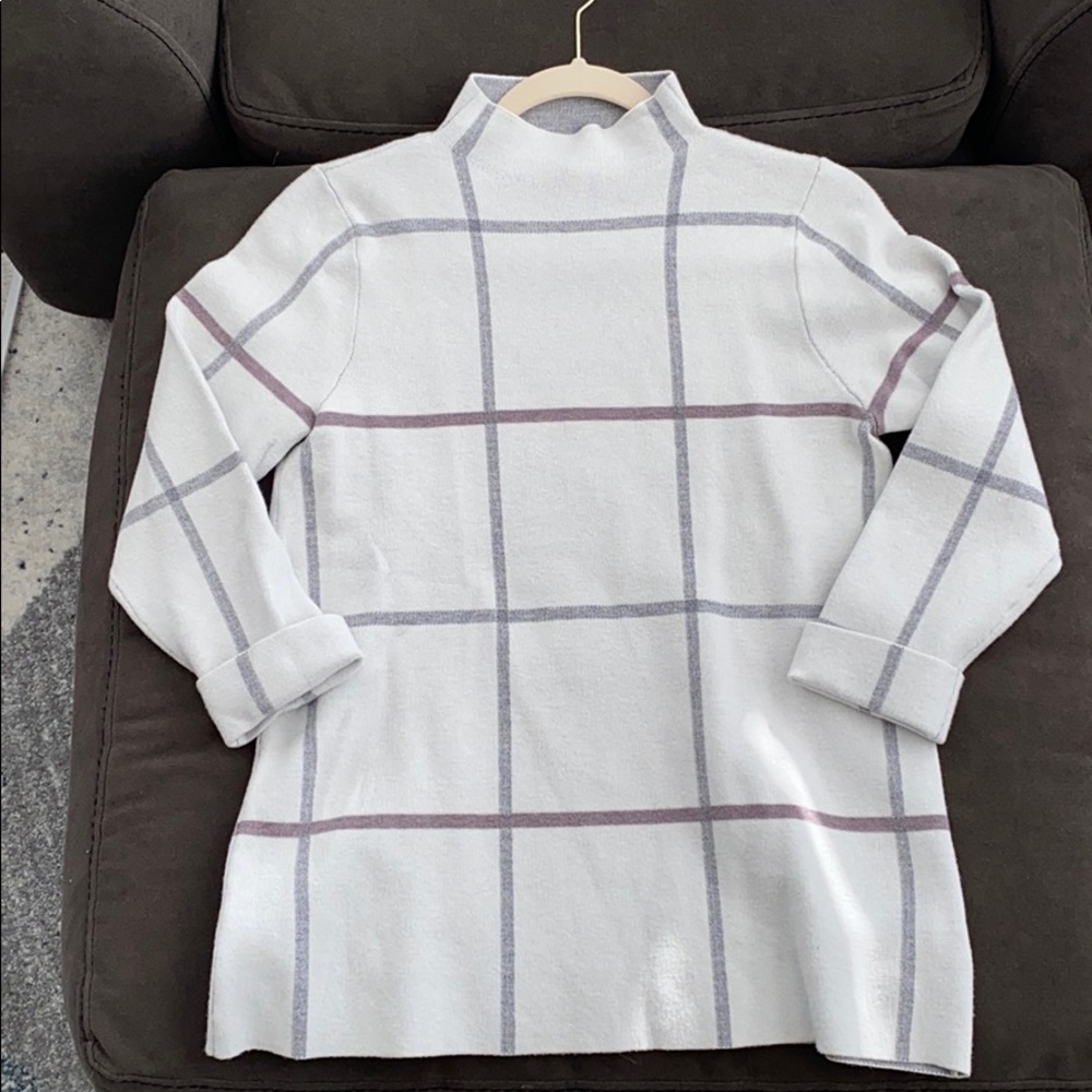 Tahari Mock-neck Sweater